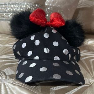 Walt Disney resort Minnie Mouse adult almost new baseball cap.